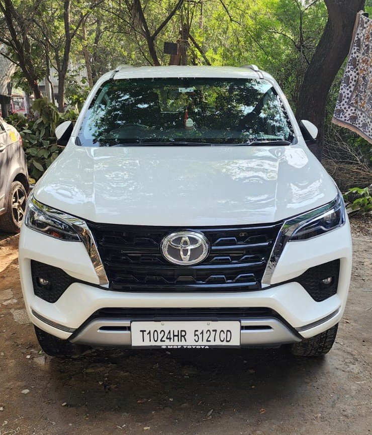 Rent Toyota Fortuner in India