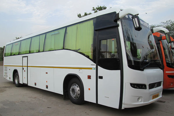 Volvo Bus with Washroom 45 Sea